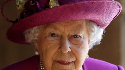 GALA VIDÉO - Elizabeth II en deuil : qui sont les 4 femmes « extrêmement loyales " qui veillent sur elle ?