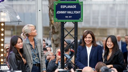 GALA VIDEO - "Tu n'es jamais parti" : l'hommage bouleversant de Line Renaud à Johnny Hallyday