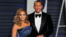 GALA VIDEO - PHOTO- Jennifer Lopez sans sa bague de fiançailles, les rumeurs de rupture relancées