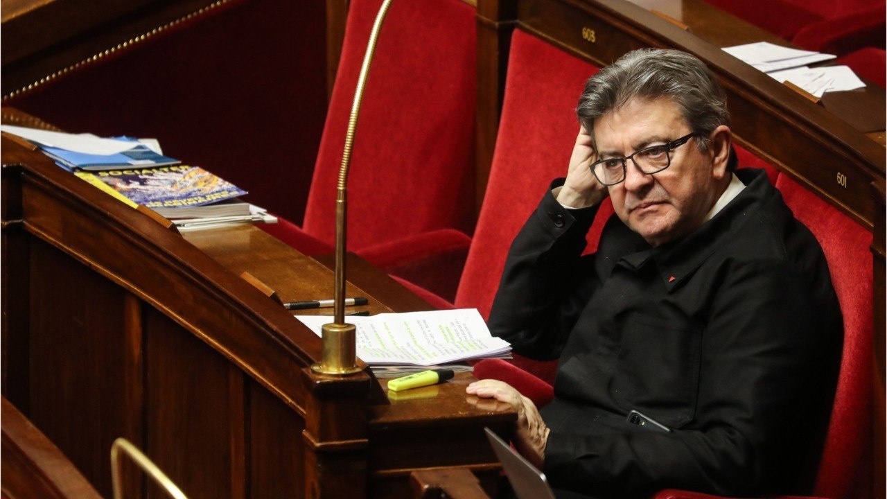GALA VIDEO - Jean-Luc Mélenchon met en boîte Bruce Toussaint : « Vous êtes toujours aussi flanby ? "