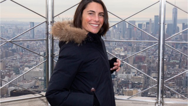 GALA VIDEO - Alessandra Sublet ose une petite blague sur la fermeture des écoles.