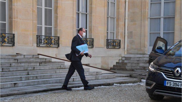 GALA VIDEO - « Un Covid cluster au gouvernement ? Gabriel Attal répond suite aux nombreux ministres testés positifs.