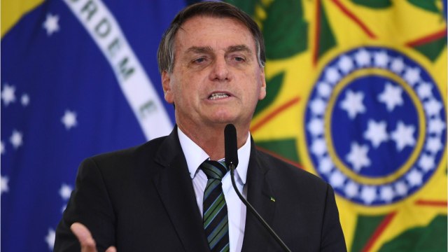 GALA VIDEO - « Arrêtez de geindre , Jair Bolsonaro qui avait insulté Brigitte Macron toujours plus provoc'