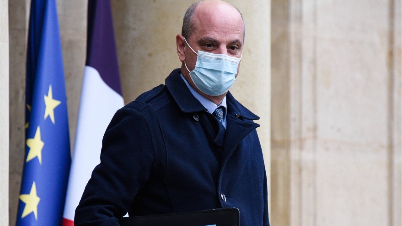 GALA VIDEO - Jean-Michel Blanquer : ce « maillon faible " qui lui mène la vie dure durant la pandémie.