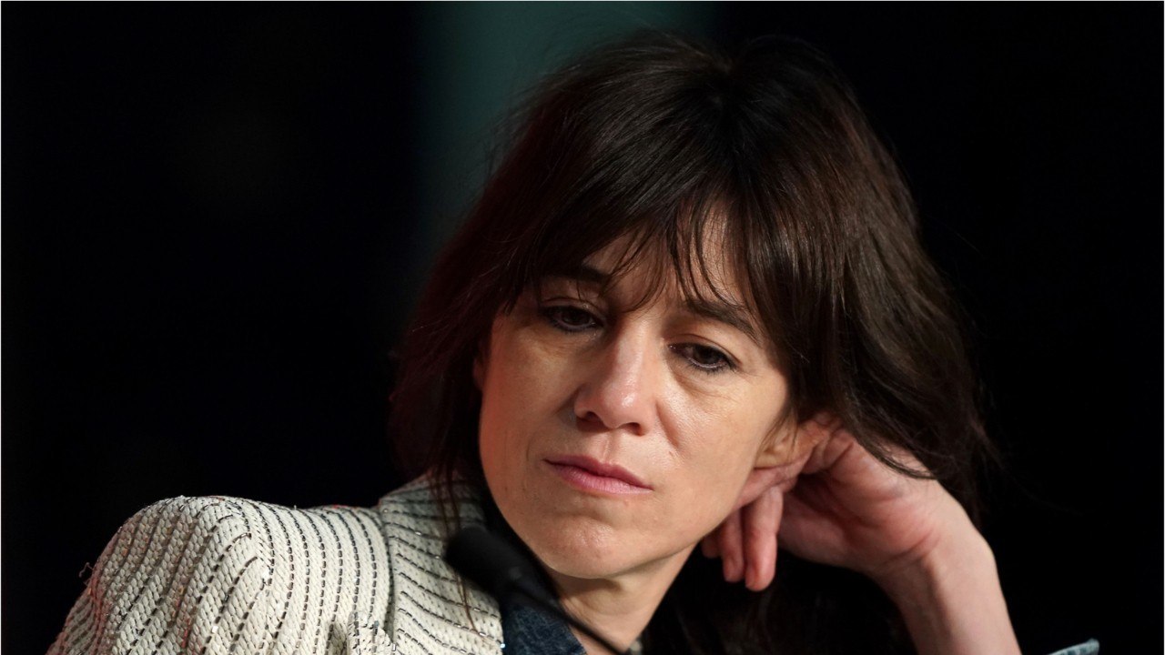 GALA VIDÉO - Charlotte Gainsbourg « choquée " : des objets personnels de son père ont été volés