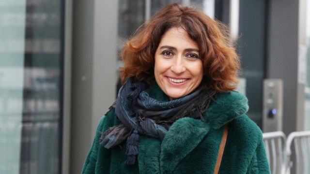 GALA VIDÉO - « Elle crache aux visages des chercheurs ! : Isabelle Saporta fustige Frédérique Vidal