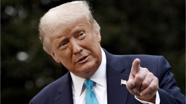 GALA VIDÉO - Donald Trump aurait gagné 1,6 milliard pendant sa présidence… Des chiffres qui donnent le tournis