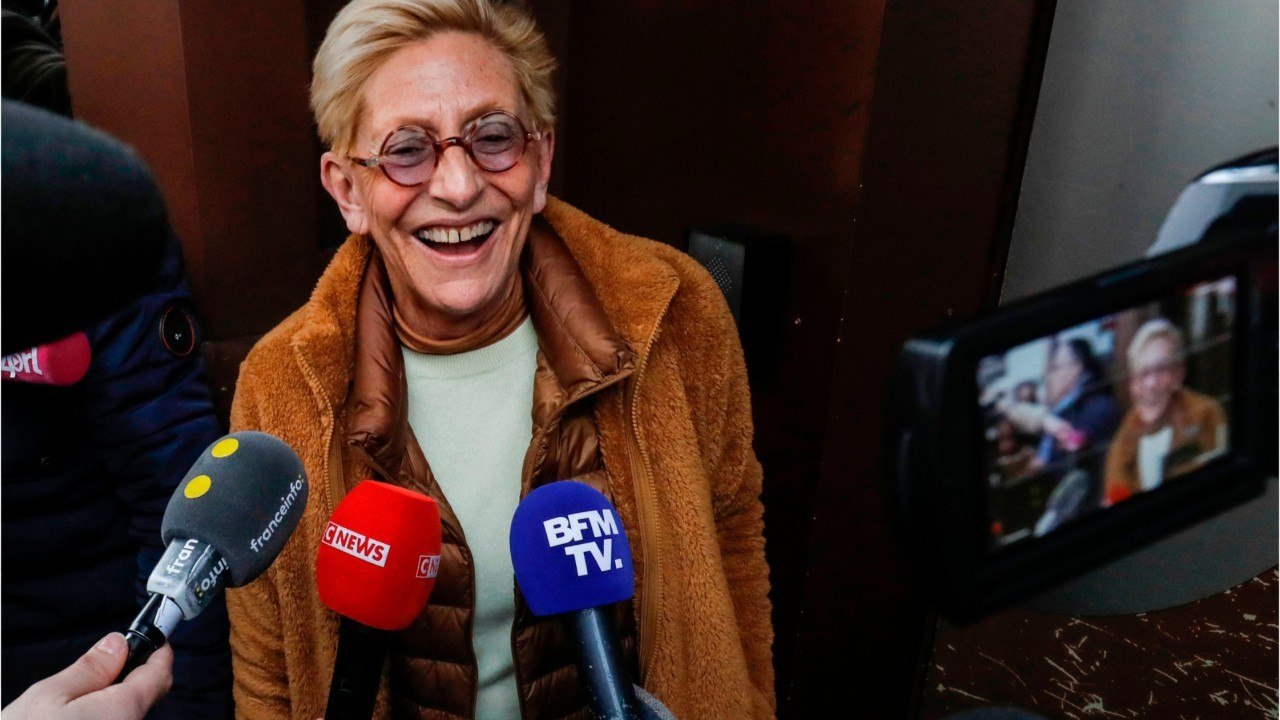 GALA VIDEO - « Pauvre con ! " : Isabelle Balkany perd ses nerfs sur Twitter