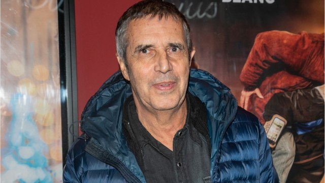 GALA VIDEO - Le saviez-vous ? Julien Clerc a adopté la fille de Miou-Miou