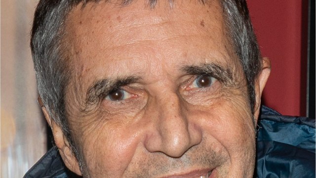 GALA VIDEO - Julien Clerc confiné avec ses beaux-parents : ces nouvelles habitudes qu'il a dû prendre