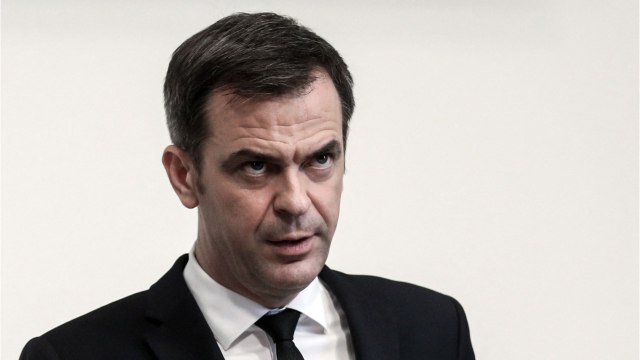 GALA VIDEO - Olivier Véran désavoué ? il « encaisse le coup après la décision d’Emmanuel Macron