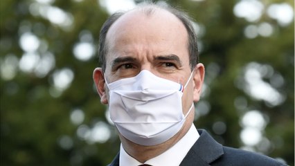 GALA VIDÉO - Jean Castex : cette façon d’enlever son masque qui a surpris les internautes…