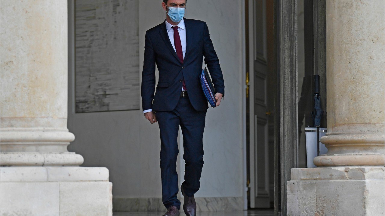 GALA VIDEO - Pas de 31 décembre ? Olivier Véran se confie sur la raclette et ses enfants