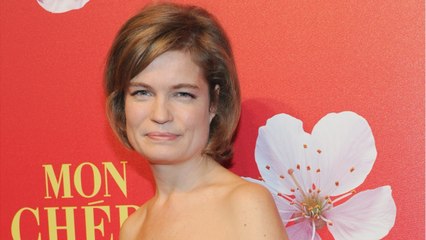 GALA VIDEO - Sarah Biasini orpheline de sa mère Romy Schneider : cette autre femme qui l'a élevée
