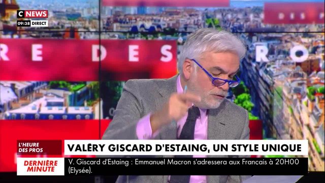 GALA VIDEO - Le déclin arrive ! : Pascal Praud encense Valéry Giscard d'Estaing... et démonte François Mitterrand
