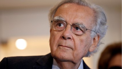 GALA VIDEO - « La vie ne s'arrête pas à 60 ou 65 ans " : Bernard Pivot se confie