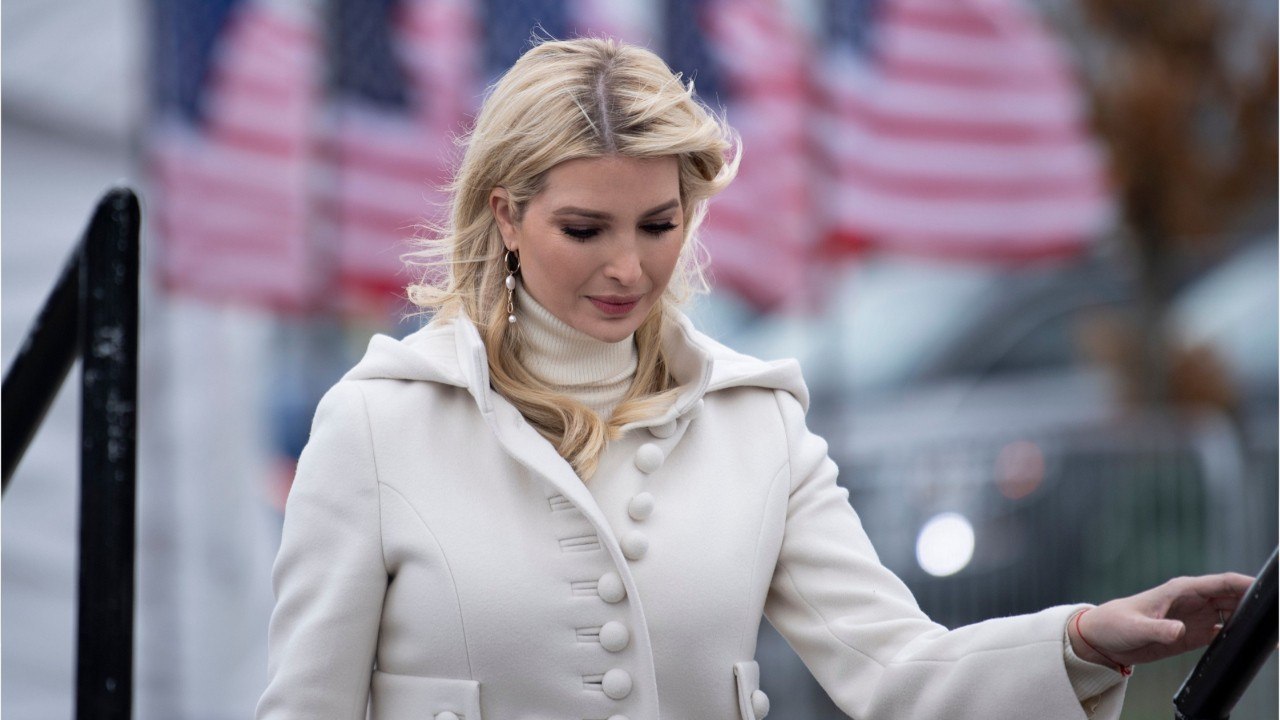 GALA VIDEO - Ivanka Trump moquée : ces affiches cruelles apparues à New York