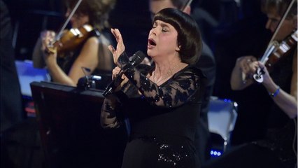 GALA VIDEO - Mireille Mathieu toujours proche de Poutine ? Sa réponse…