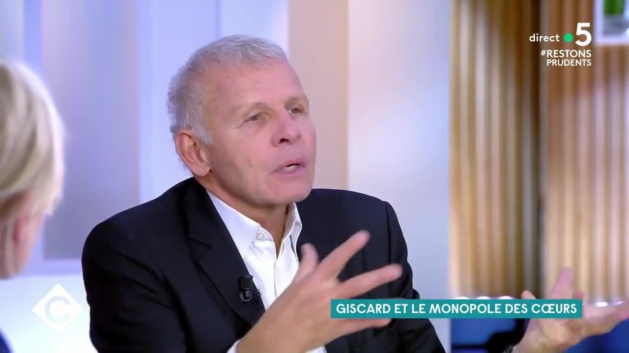 GALA VIDÉO - Valéry Giscard d’Estaing séducteur : « Beaucoup de jeunes journalistes pourraient en témoigner »