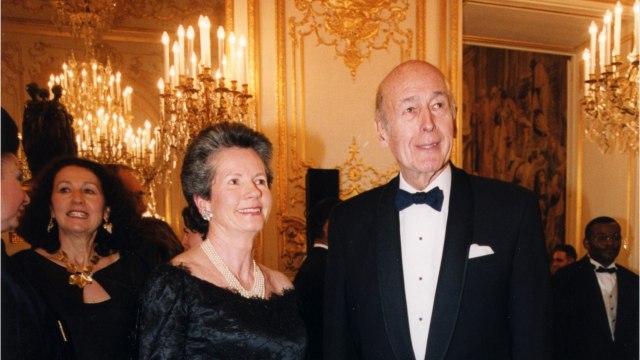 GALA VIDEO - Mort de Valéry Giscard d'Estaing : pourquoi sa femme n'a pas vécu à l'Elysée