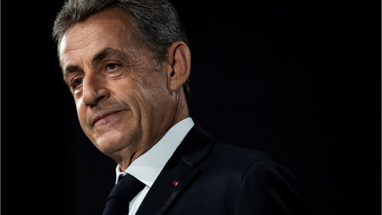 GALA VIDÉO - « Ça fait un peu Tatie Danielle " : Nicolas Sarkozy moqueur et grinçant