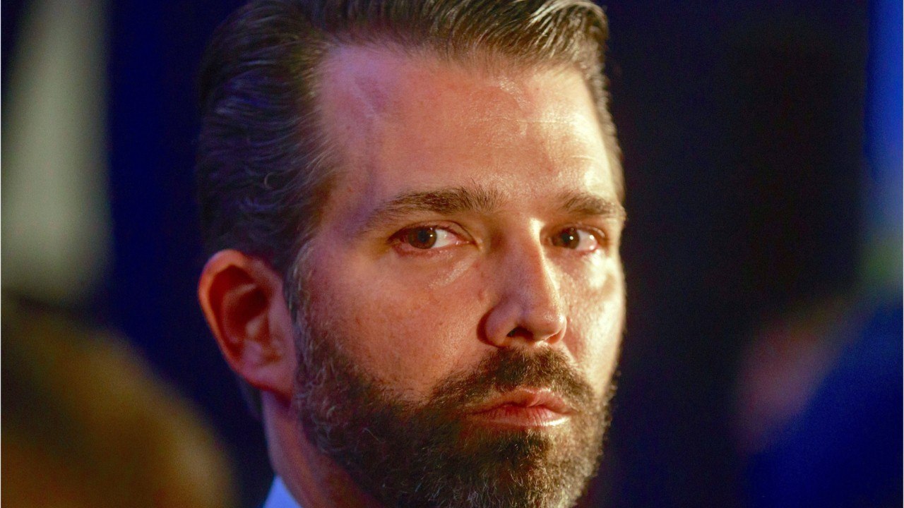 GALA VIDEO - Donald Trump Jr. : son stratagème pour faire taire son ex-maîtresse trop bavarde.