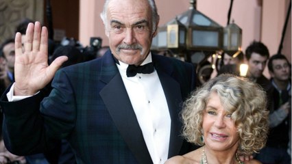GALA VIDÉO - Sean Connery pingre ? Sa veuve Micheline Roquebrune remet les pendules à l'heure.