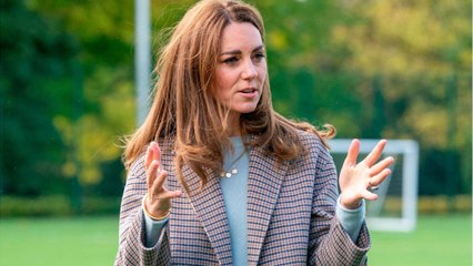 GALA VIDEO - Kate Middleton : son « humour très coquin " a fait craquer le prince William….