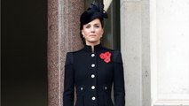 GALA VIDÉO -Kate Middleton : qui a pris sa place sur le balcon auprès de la reine pour le Remembrance Day ?