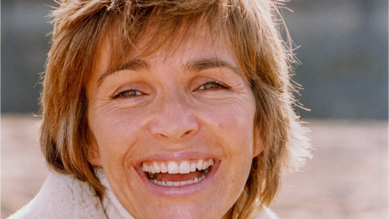 GALA VIDEO - Véronique Jannot : pourquoi elle s’est disputée avec Alain Delon