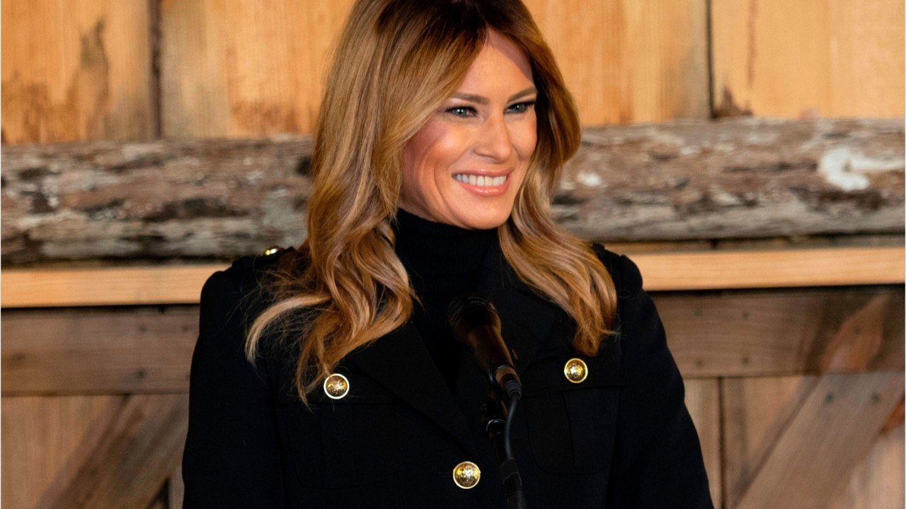 GALA VIDEO - Melania Trump “dégoutée” par Donald Trump ? Son coiffeur monte au créneau