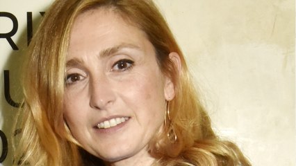 GALA VIDEO - Julie Gayet : son appel à Emmanuel Macron.