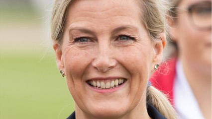 GALA VIDEO - Pourquoi Sophie de Wessex ne porte plus sa bague de fiançailles