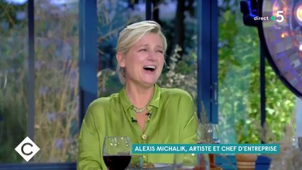 GALA VIDÉO - Anne-Elisabeth Lemoine : son gros fou-rire à cause d'Alexis Michalik