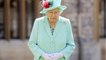 GALA VIDÉO - Surprise ! La reine Elizabeth II quitte Balmoral plus tôt que prévu