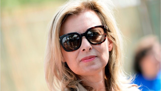 GALA VIDEO - Valérie Trierweiler piquante avec Julie Gayet : cette petite blague