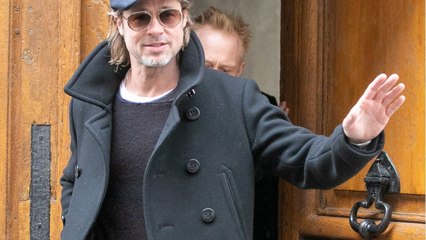 GALA VIDEO - Surprise ! Brad Pitt est à Paris mais sans sa nouvelle petite amie !