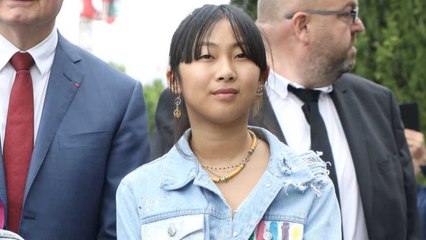 GALA VIDÉO - Jade, la fille de Laeticia Hallyday : sa rentrée pas comme les autres