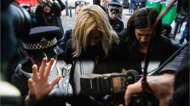 GALA VIDEO - Mort de Caroline Flack, ex du prince Harry : les accusations ahurissantes de sa mère