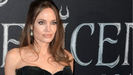 GALA VIDEO - Angelina Jolie malheureuse avec Brad Pitt : « J'étais devenue insignifiante "