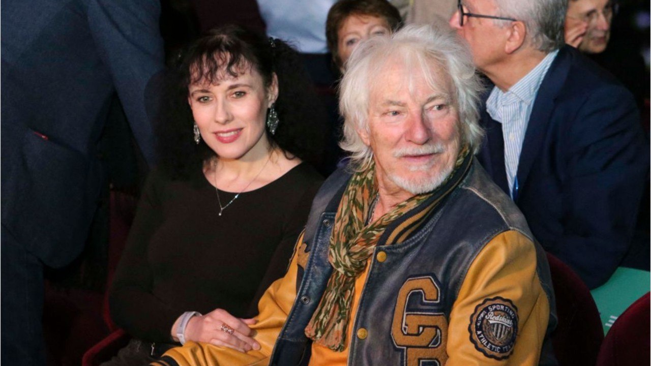 GALA VIDEO - Hugues Aufray n’est plus voisin de Laeticia Hallyday : il s’explique. (2)