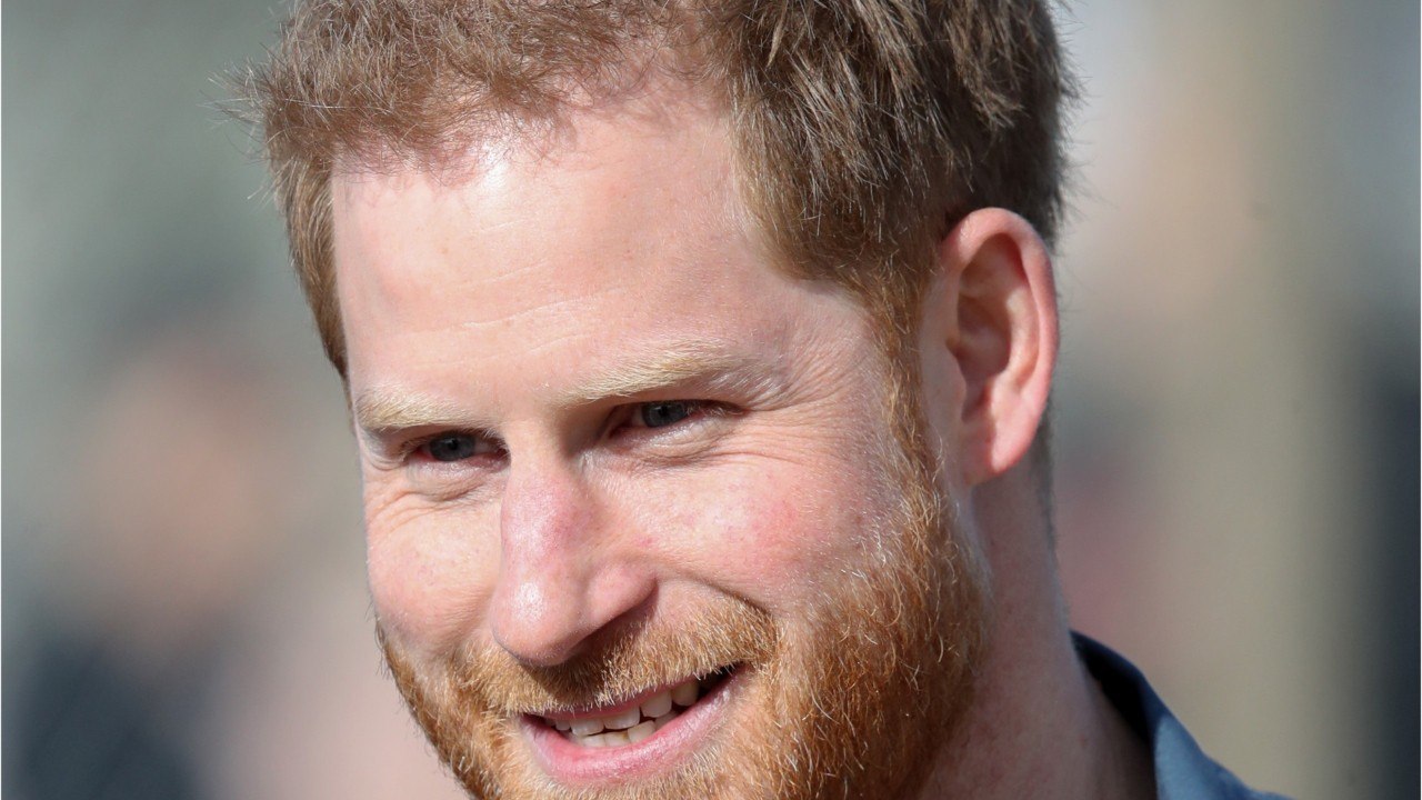 GALA VIDEO - Harry fête ses 36 ans : la reine, Kate et William partagent des tendres souvenirs