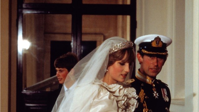 GALA VIDEO - Pourquoi la lune de miel de Charles et Diana a viré au cauchemar à cause de Camilla