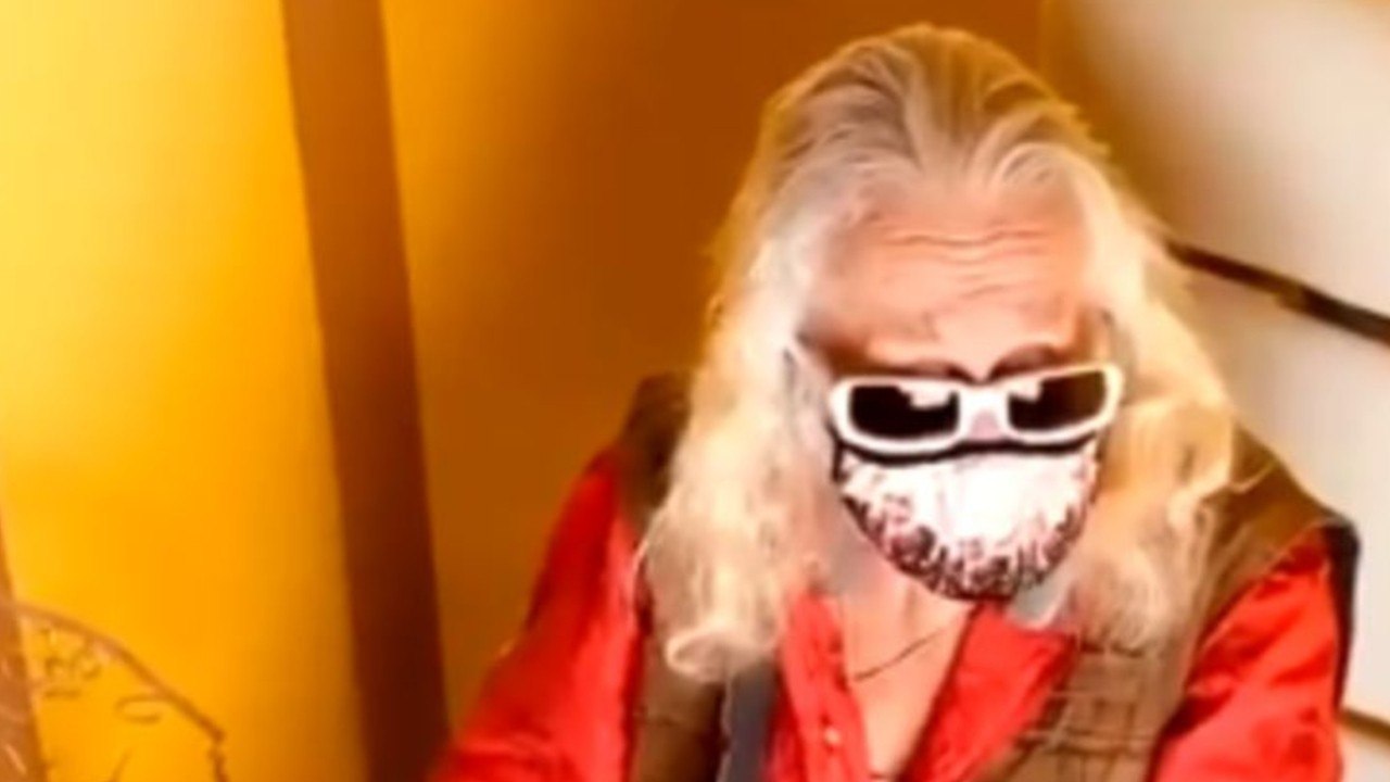 GALA VIDEO - Michel Polnareff, « un vieil homme affaibli " : ces photos qui lui ont fait mal