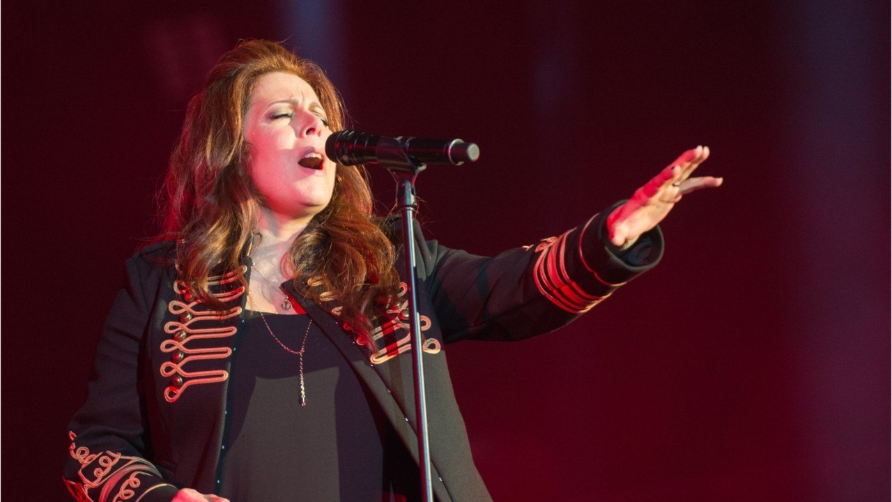 GALA VIDEO - Retrouvailles d’Eric Dupond-Moretti et Isabelle Boulay : ce qu’elle a accepté par amour.