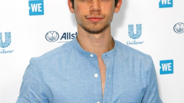 GALA VIDEO - Sebastian Athié, star de Disney Channel, est mort à 24 ans