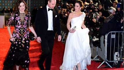 GALA VIDEO - Kate et William menteurs ? Harry et Meghan font rétablir une vérité stupéfiante