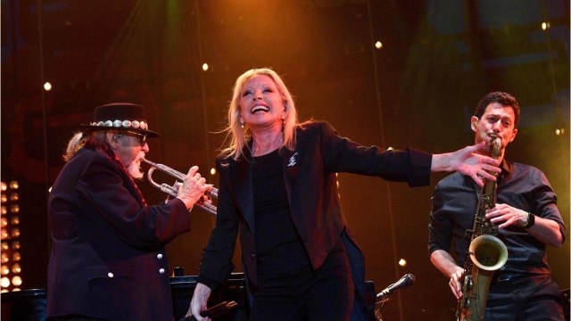 GALA VIDEO - Après Son Cancer, Véronique Sanson promet Un Nouvel Album (2)