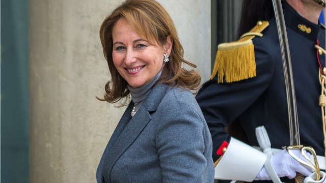 GALA VIDEO - Ségolène Royal sort du bois et propose ses services en 2022