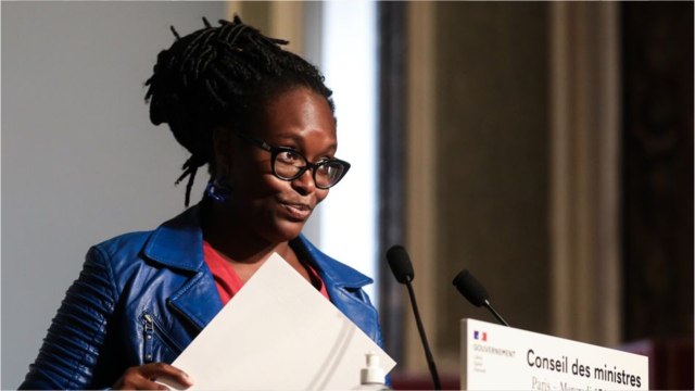 GALA VIDÉO - Sibeth Ndiaye violemment attaquée par Pierre Perret